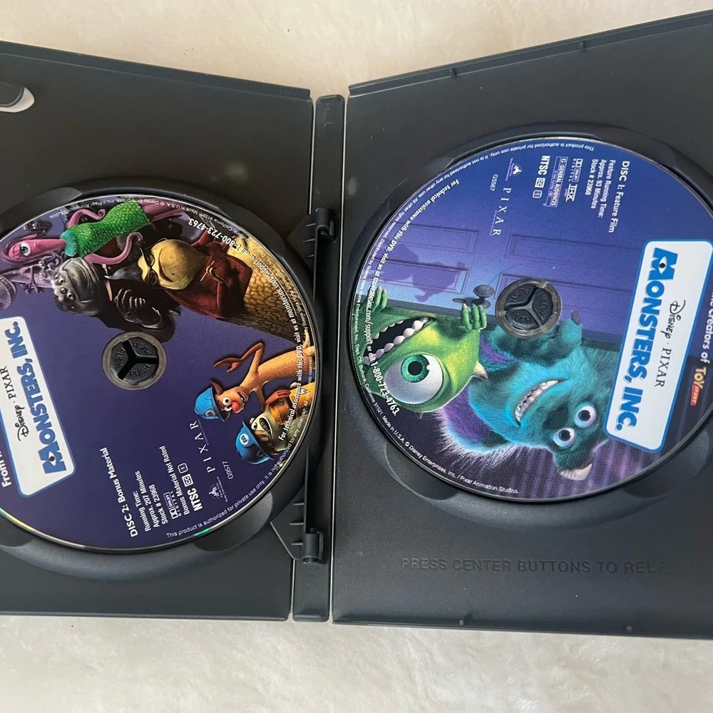 Disney DVD Collection: Peter Pan, Finding Nemo, Monsters, Inc. - Multicolor
